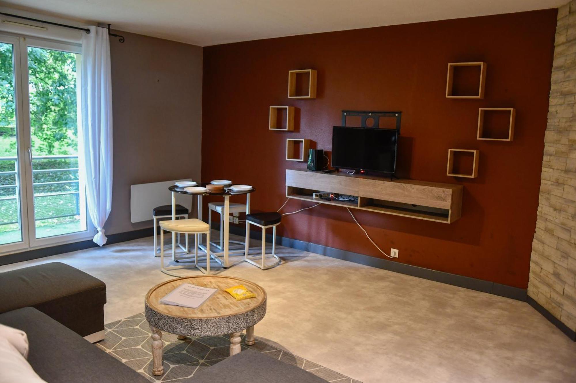 Apartamento Calme Et Terrasse Privee Pres De Vichy Bellerive-sur-Allier Exterior foto
