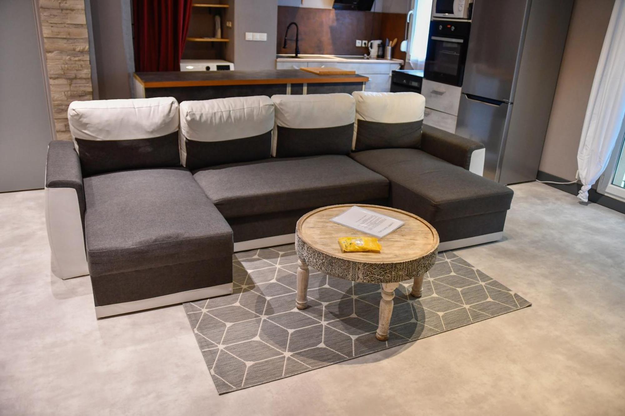 Apartamento Calme Et Terrasse Privee Pres De Vichy Bellerive-sur-Allier Exterior foto